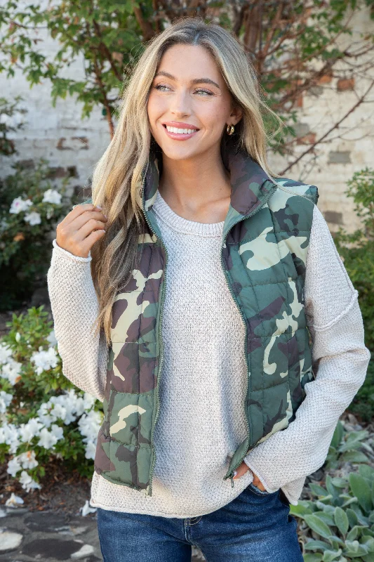 Teegan Zip Up Puffer Vest, Camouflage